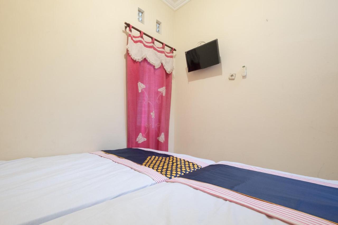 Spot On 2419 Rumah Nugraha Hotel Syariah Yogyakarta Eksteriør bilde
